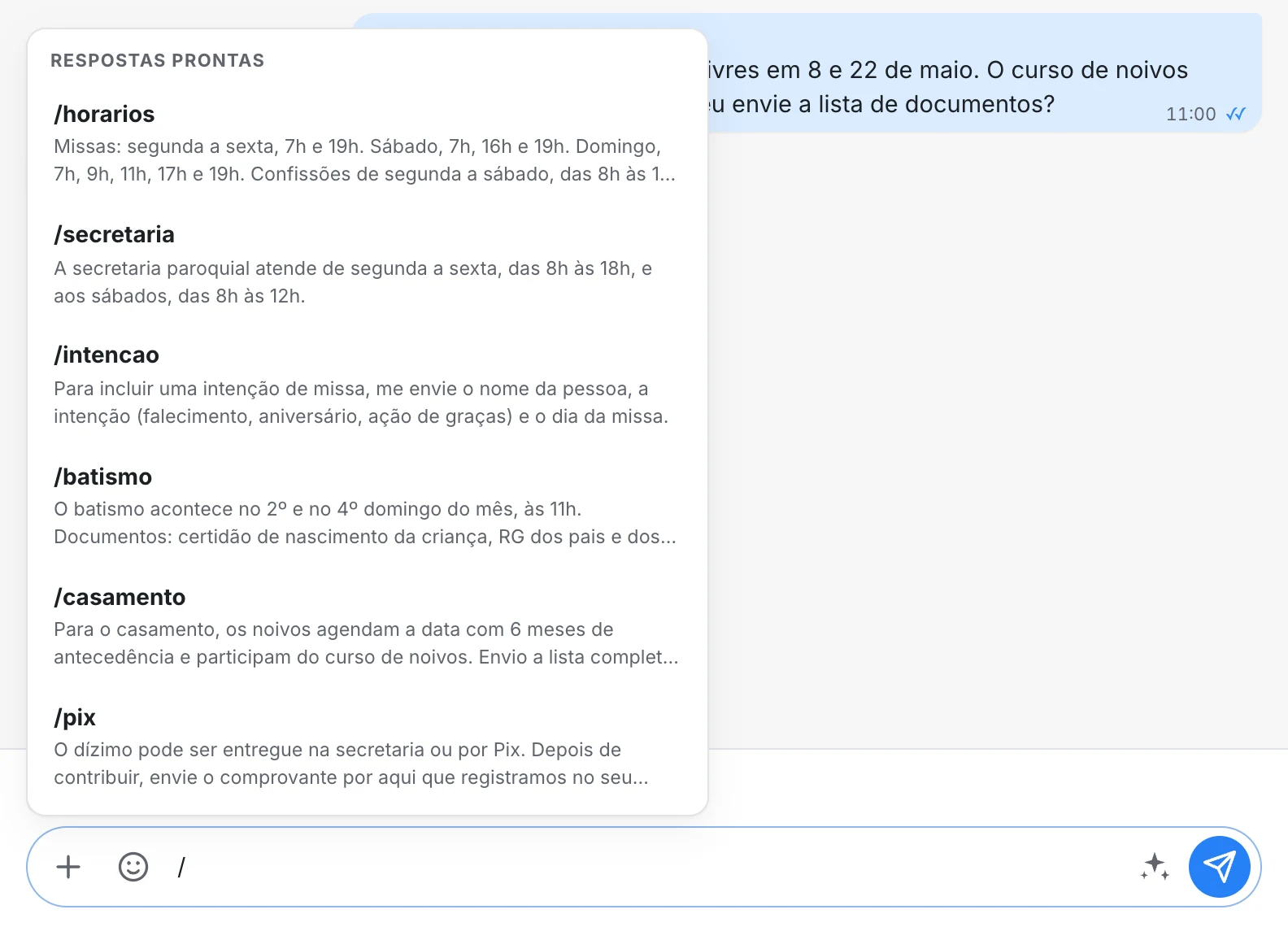 Respostas prontas do NOAV abertas ao digitar a barra: horários, secretaria, intenção, batismo, casamento e Pix